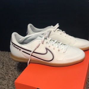Nike Tiempo Legend 9 Club IC Soccer Cleats